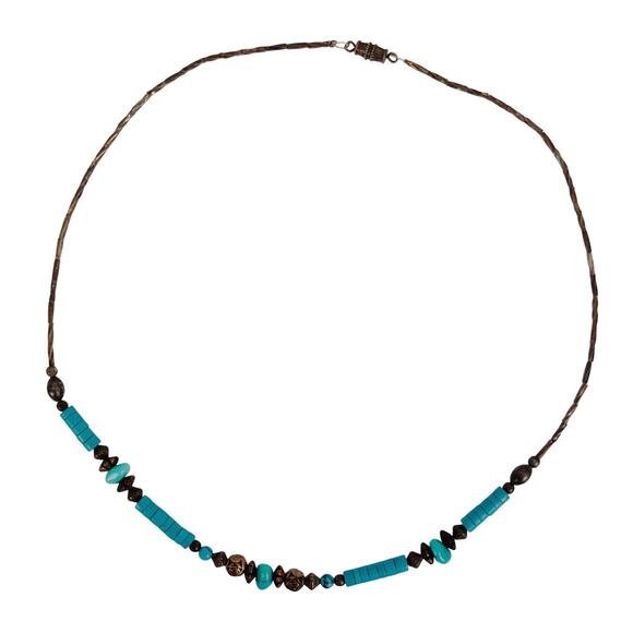 Vintage Turquoise / Howlite Heishi Bead Southwestern Necklace 1970s Barrel Clasp - Picture 4 of 12